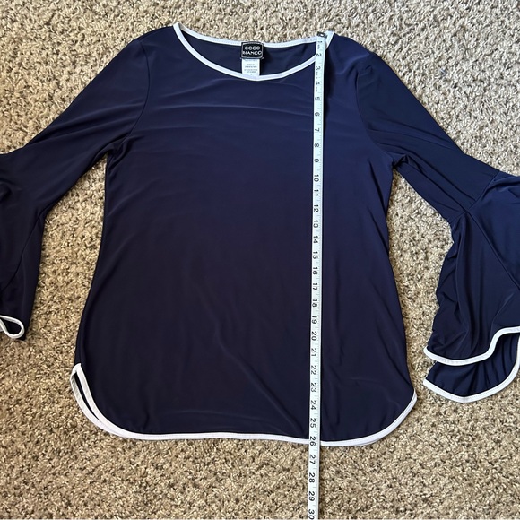 Coco Bianco | Piped Bell Sleeve Top in Navy w/ White Trim - Picture 9 of 10